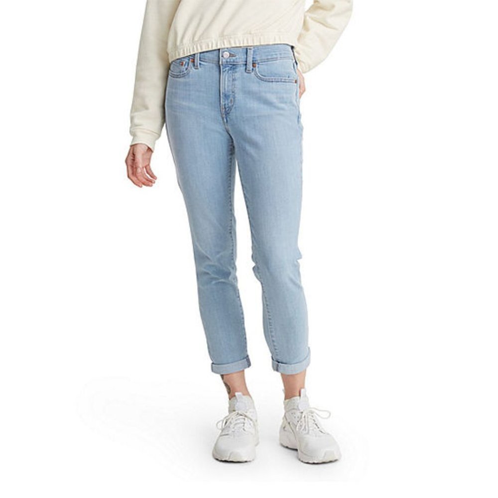 LEVIS WOMEN BOYFRIEND JEANS SZ 12 NEW WITH TAG